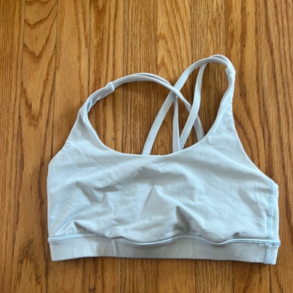 Lululemon. Energy bra. Size 6. Light blue/white